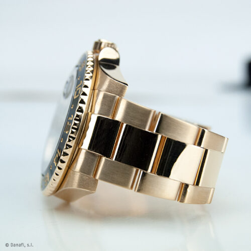 PULIDO CAJA Y BRAZALETE RELOJ ROLEX. Restauración armis de reloj Rolex y pulido con brillos y satenes.