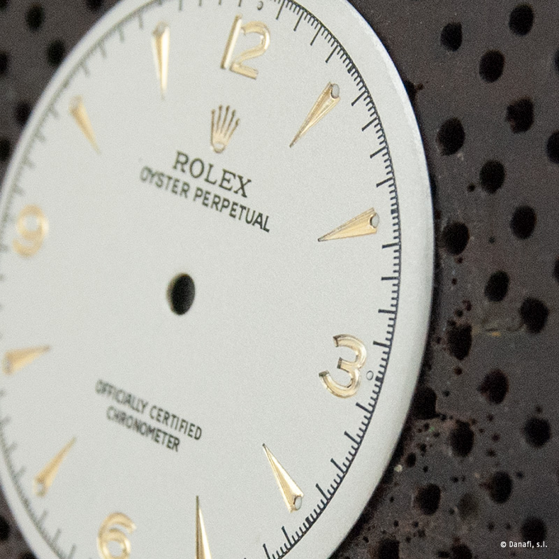 ESFERA ROLEX BAJO RELIEVE: RESTAURACIÓN ESFERA DE RELOJ