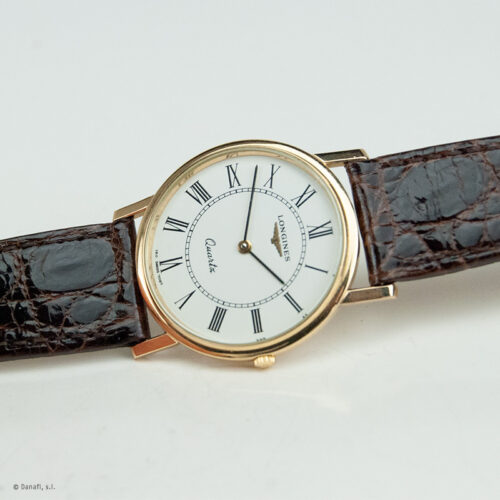 Transformar reloj. Fabricar asas caja de reloj de oro.