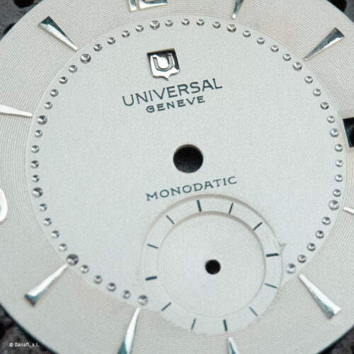 Restauración esfera de reloj Universal Geneve Monodatic