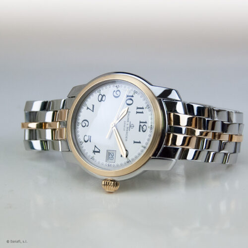 Reparar brazalete/armis de reloj Baume & Mercier, Pulir brillos y satenes caja de reloj.